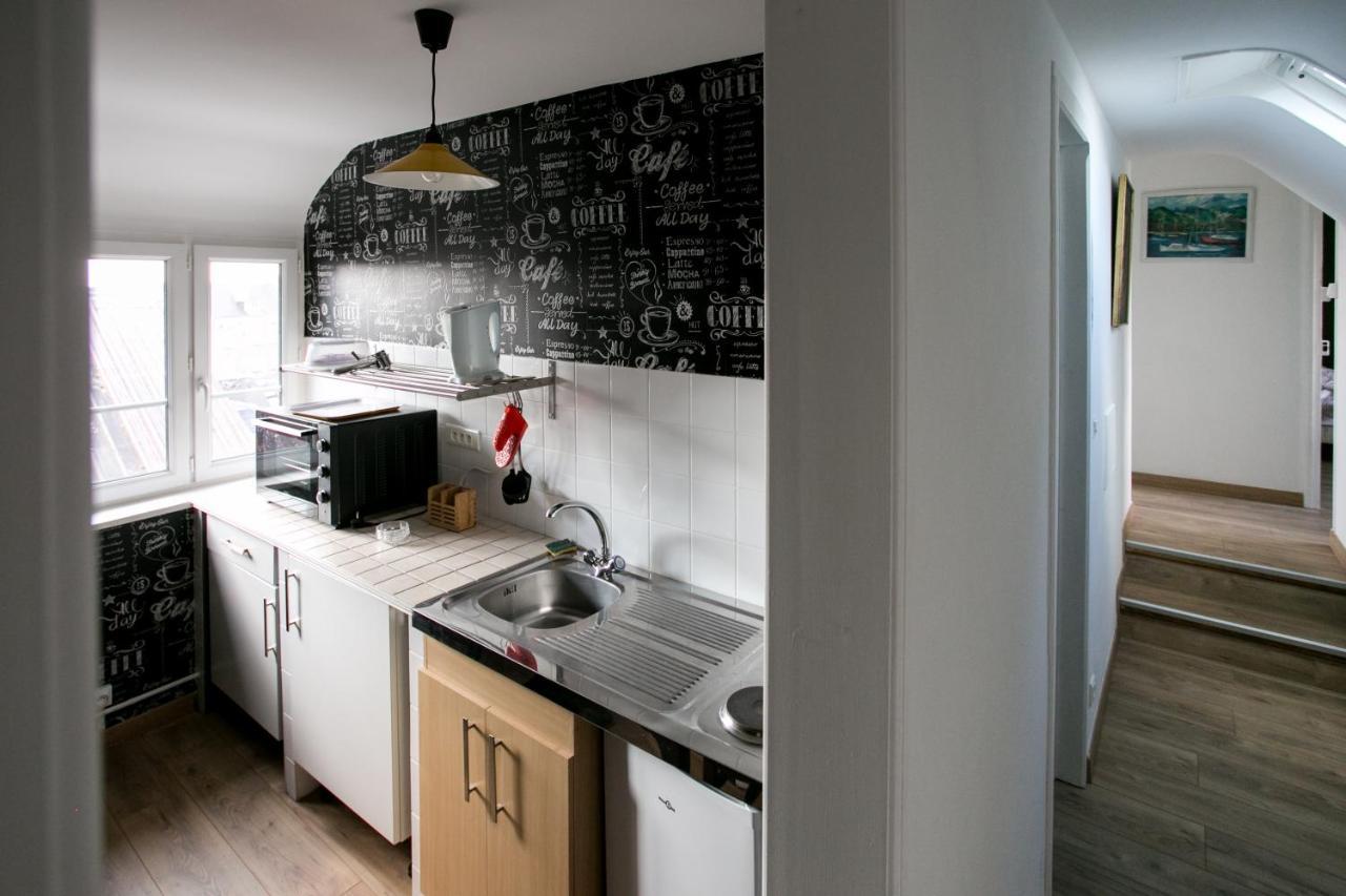 Le Cotentin Appart'Hotels & Restaurant Le Cot' Portbail Dış mekan fotoğraf