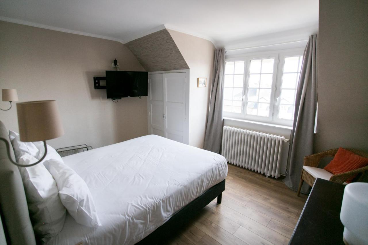 Le Cotentin Appart'Hotels & Restaurant Le Cot' Portbail Dış mekan fotoğraf